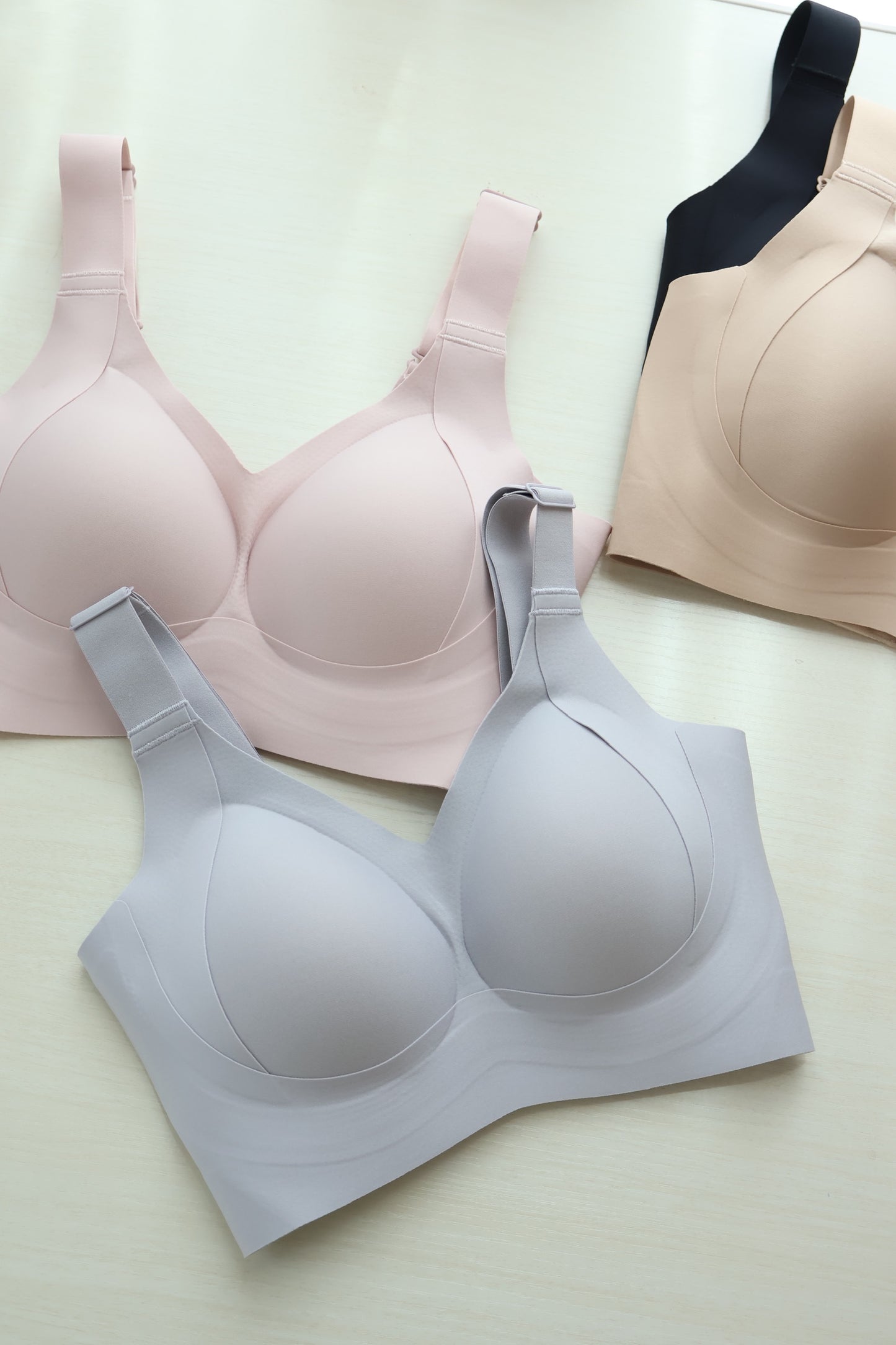 Verna Full Cup Seamless Adjustable Bra