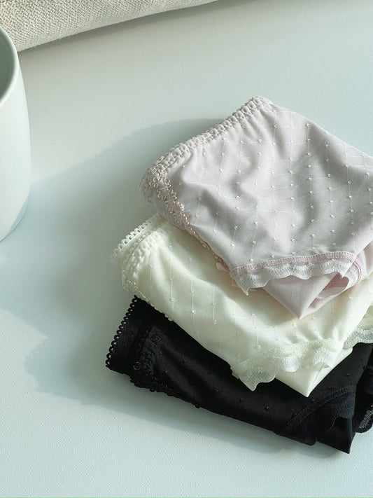 Clovia Panties Set